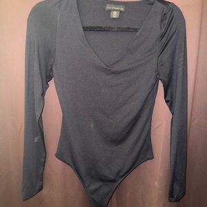 House of Harlow 1960 Black Long Sleeve V-Neck Bodysuit